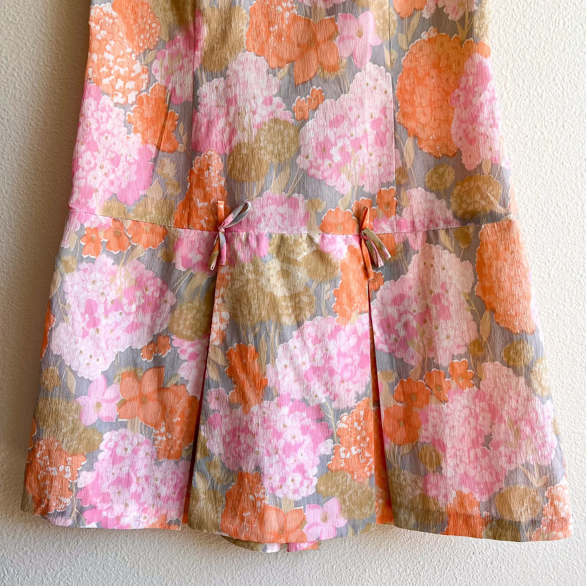 1960s Pink and Tangerine Hydrangeas Print Babydoll Romper (S/M)