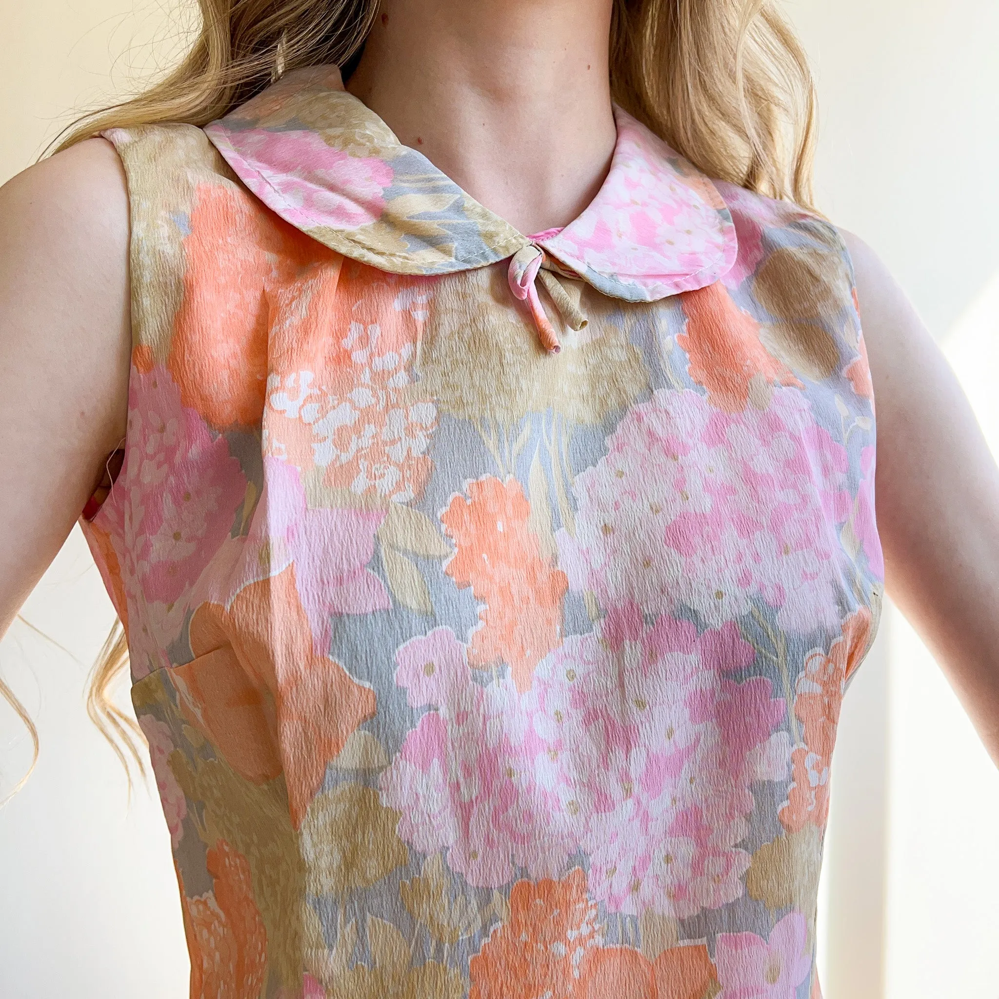 1960s Pink and Tangerine Hydrangeas Print Babydoll Romper (S/M)