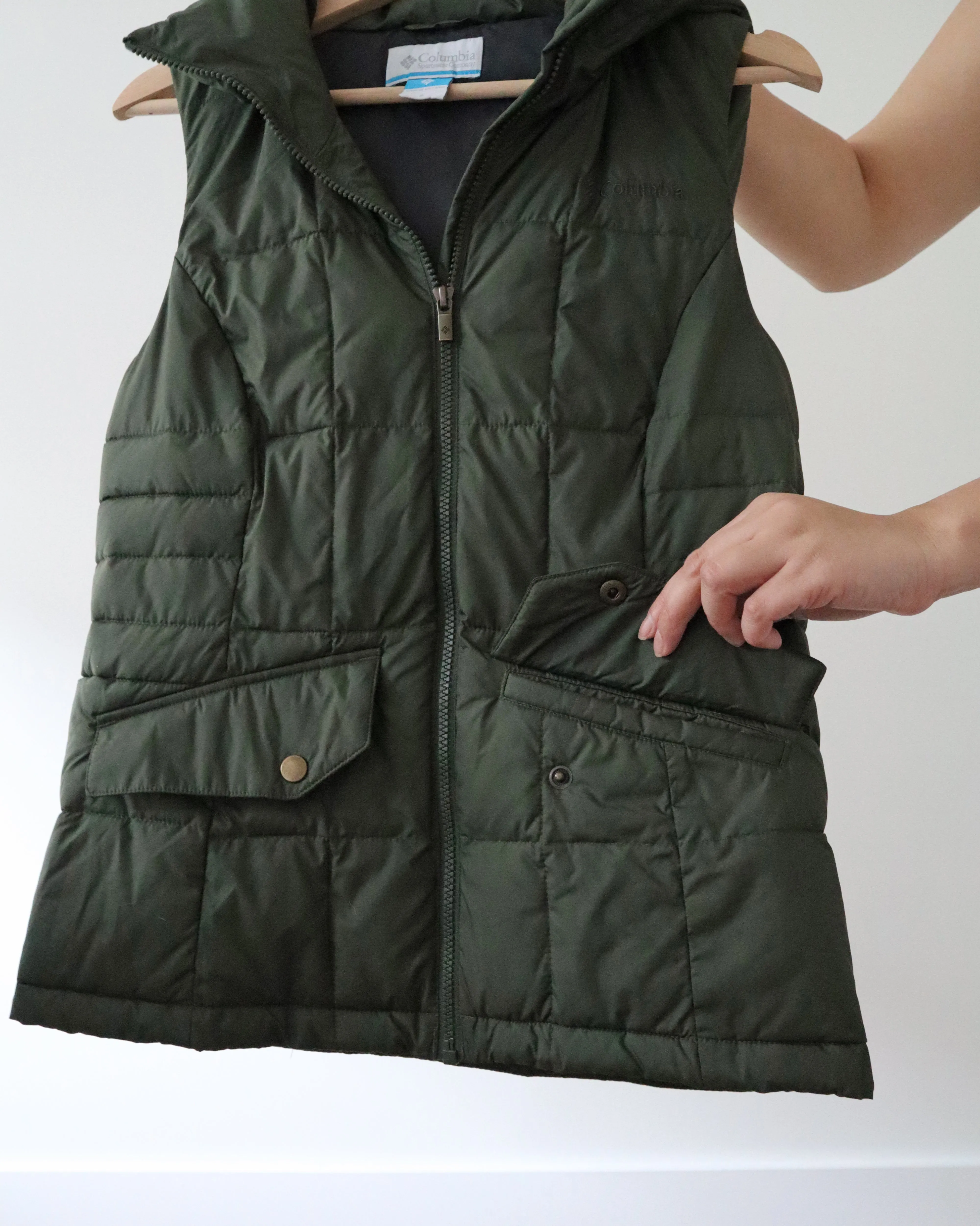 Columbia Hooded Puffer Vest (S)