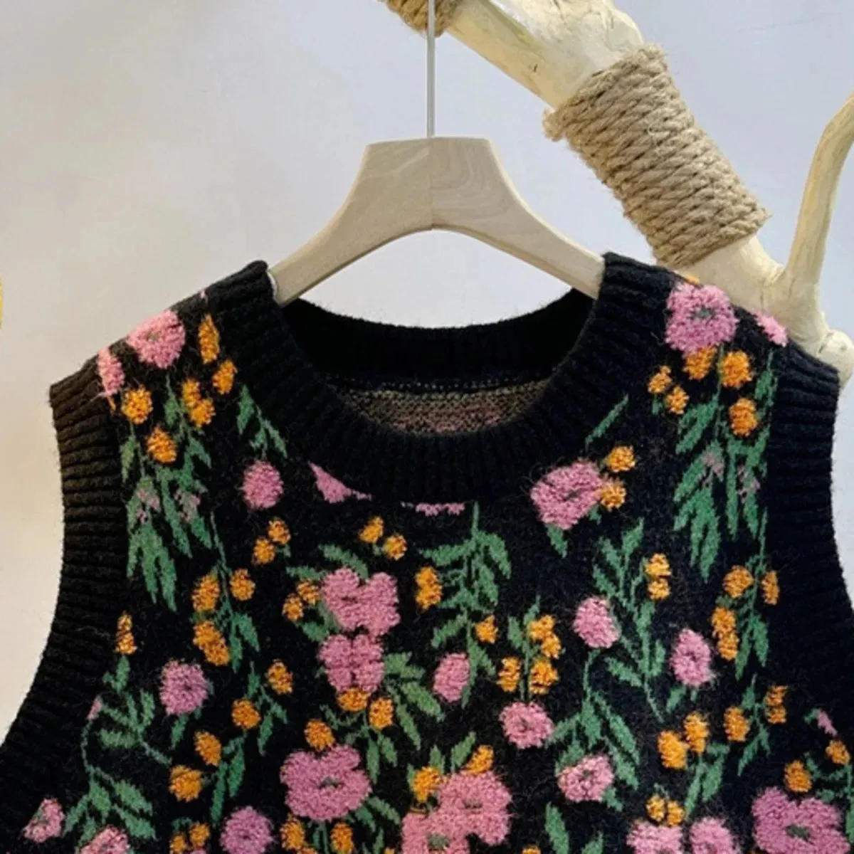 Pink Peach Blossom Knitted Vest For Women
