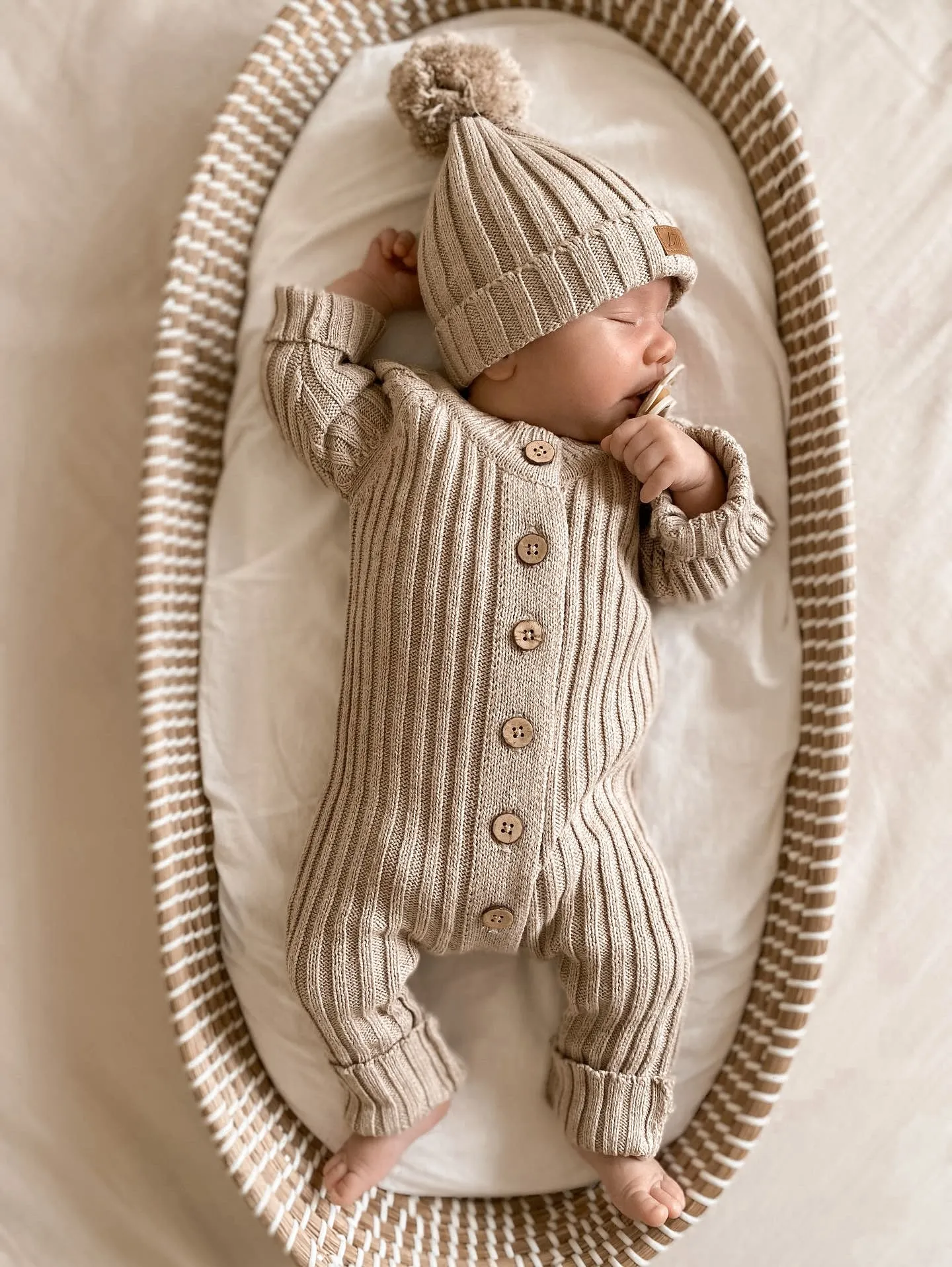 RIBBED KEEPSAKE | OAK