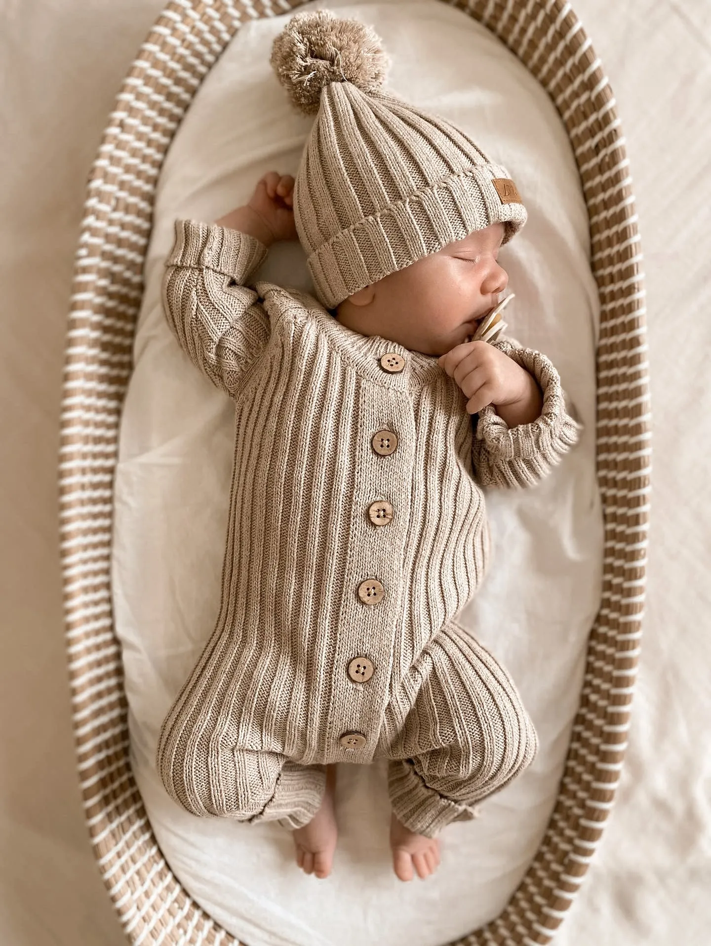 RIBBED KEEPSAKE | OAK