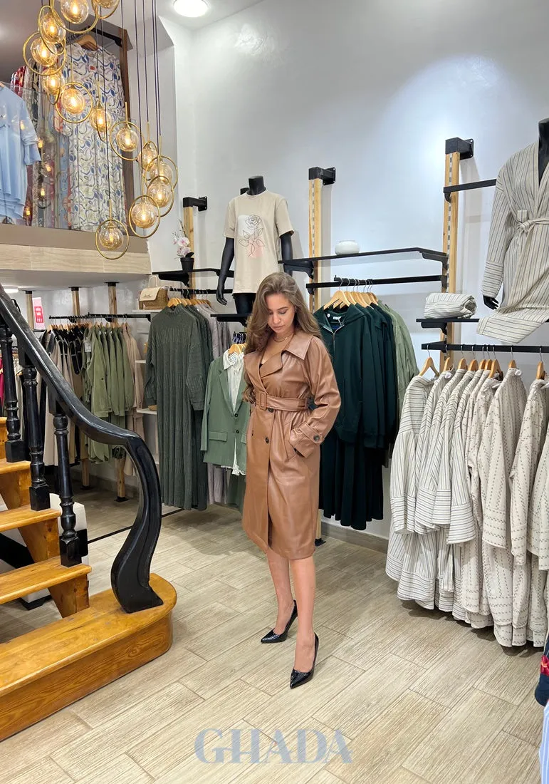 Trench-coat en simili cuir marron